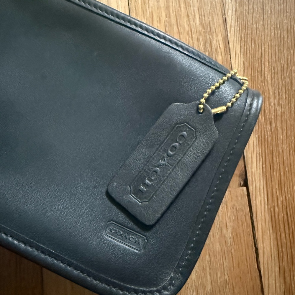 Black Leather Coach toiletries bag - Picture 2 of 5